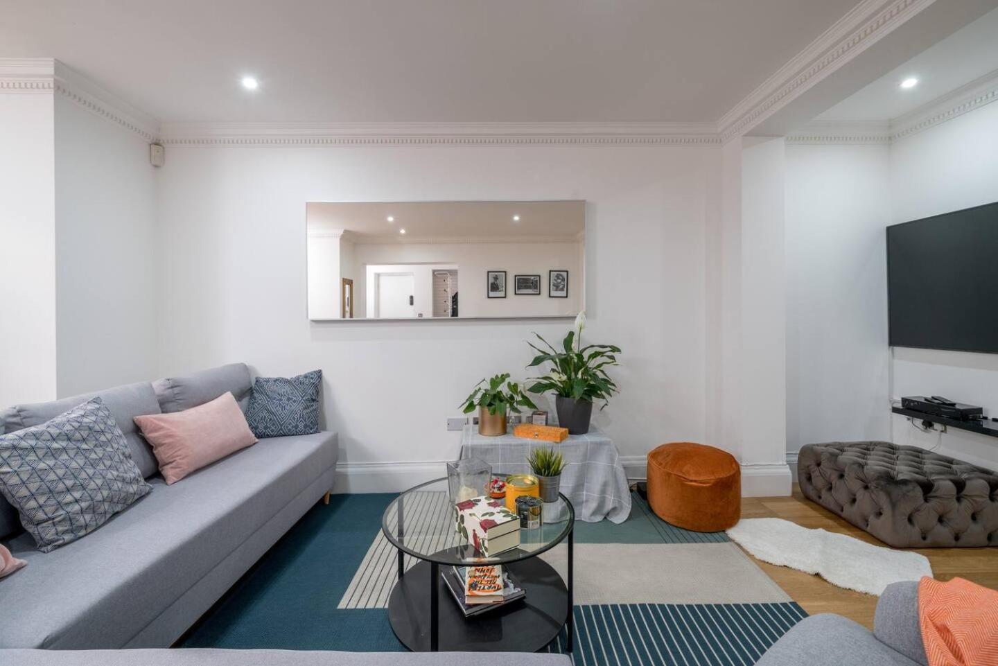 Niru Experience Luxury Boutique Garden 2Bd 2Ba Apartment Лондон Екстериор снимка